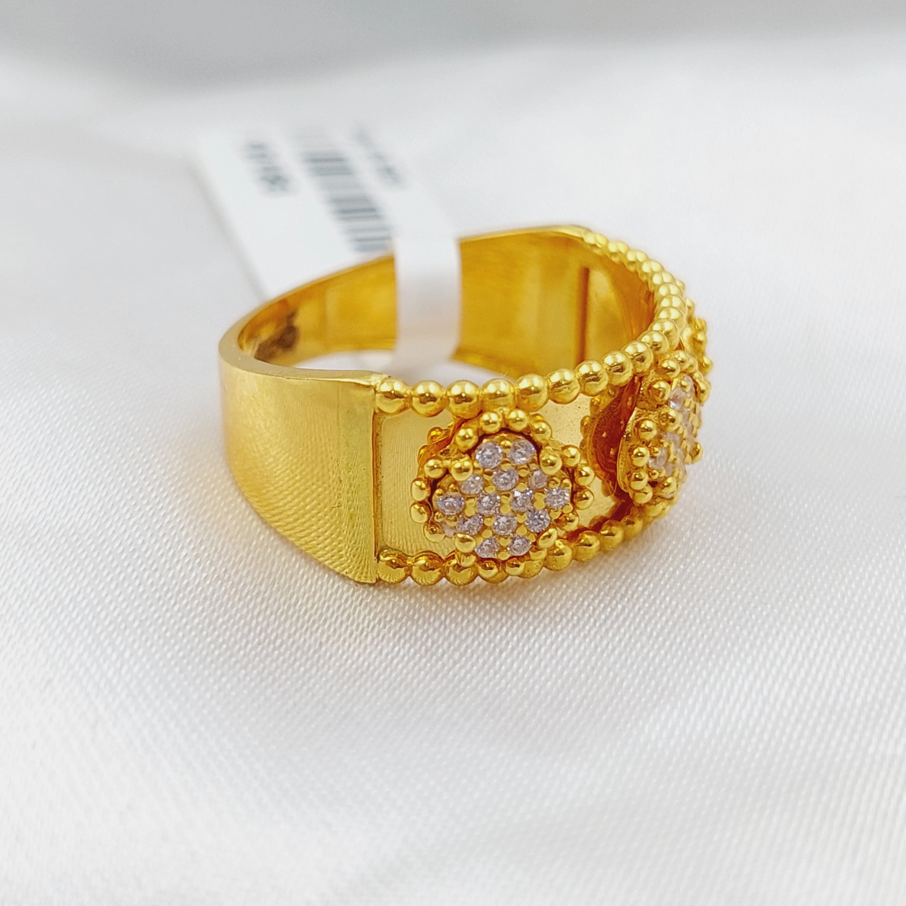 21K Clover Ring