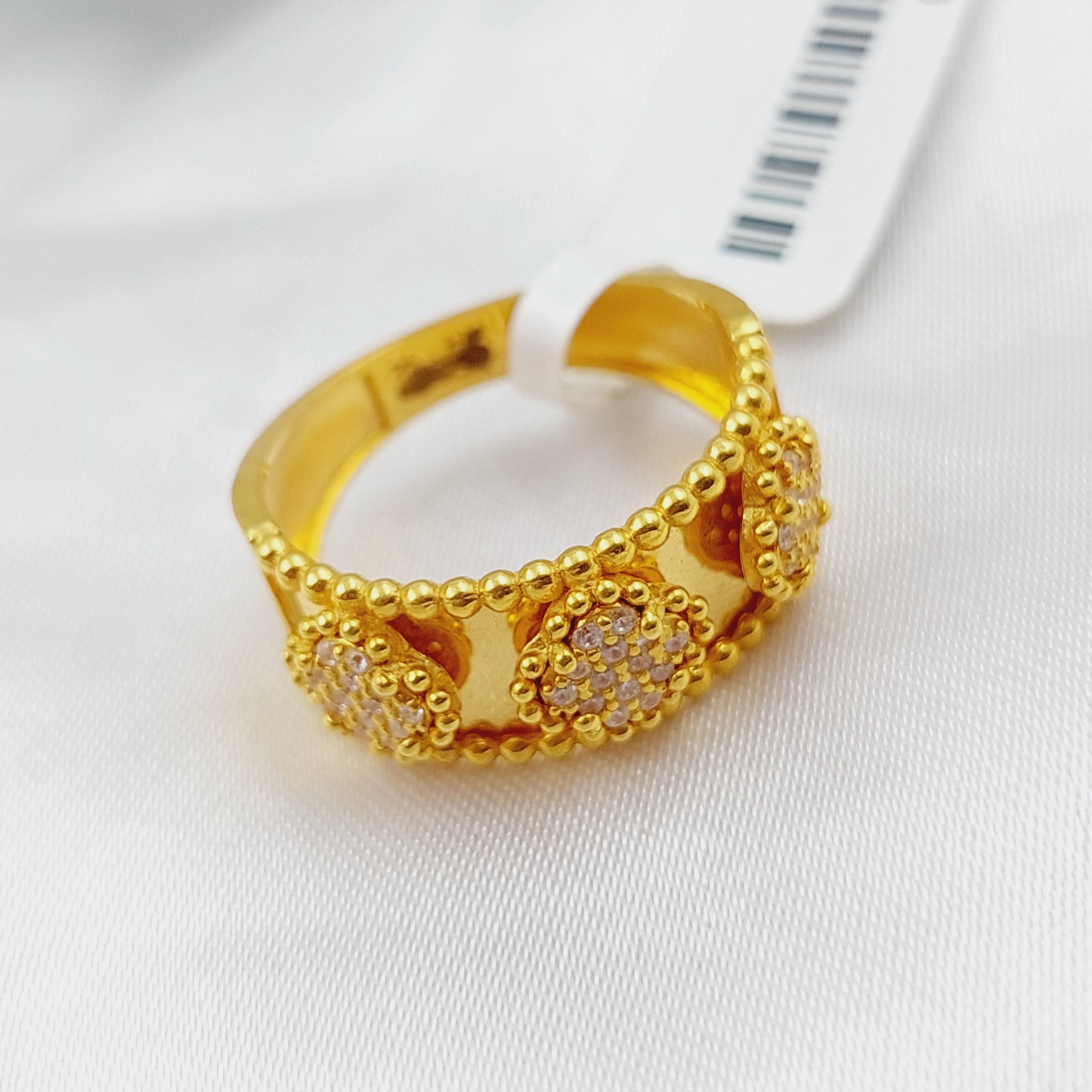 21K Clover Ring