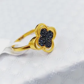 21K Clover Ring