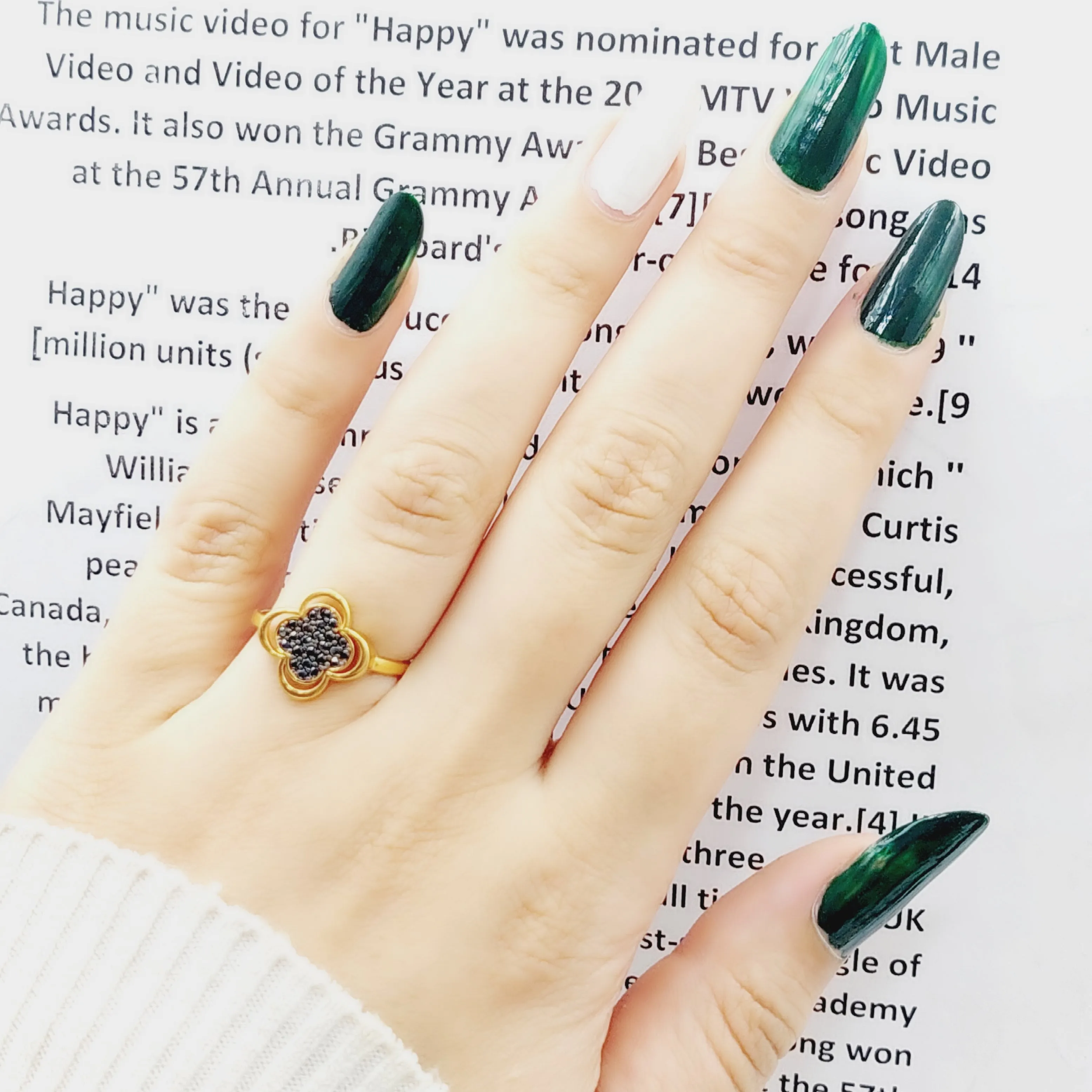 21K Clover Ring