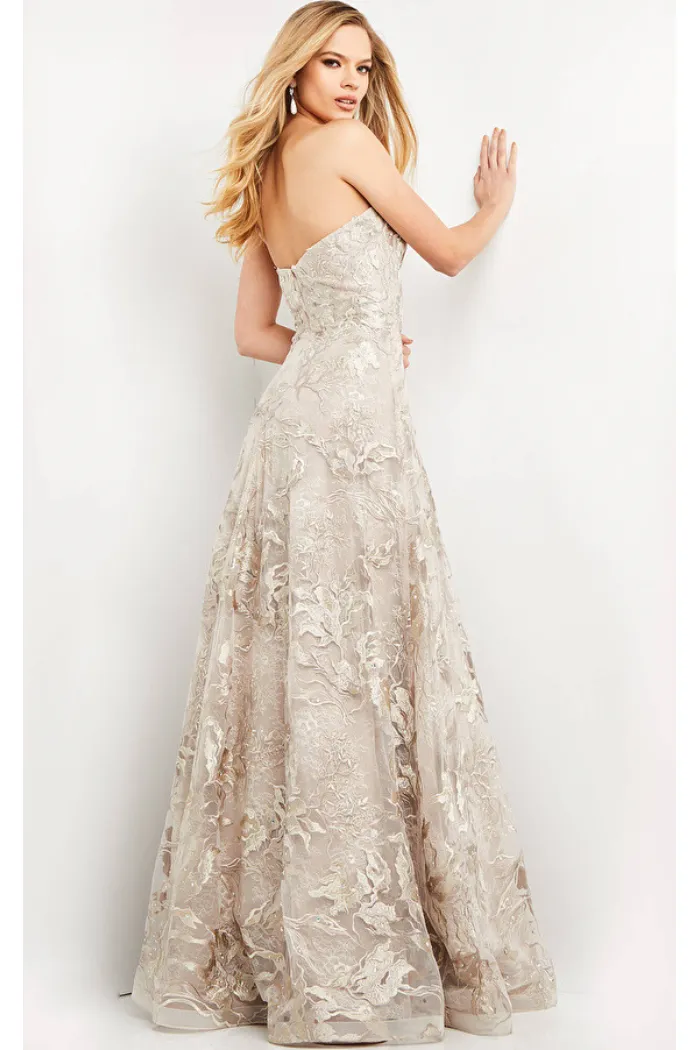 A Line Sweetheart Neck Gown