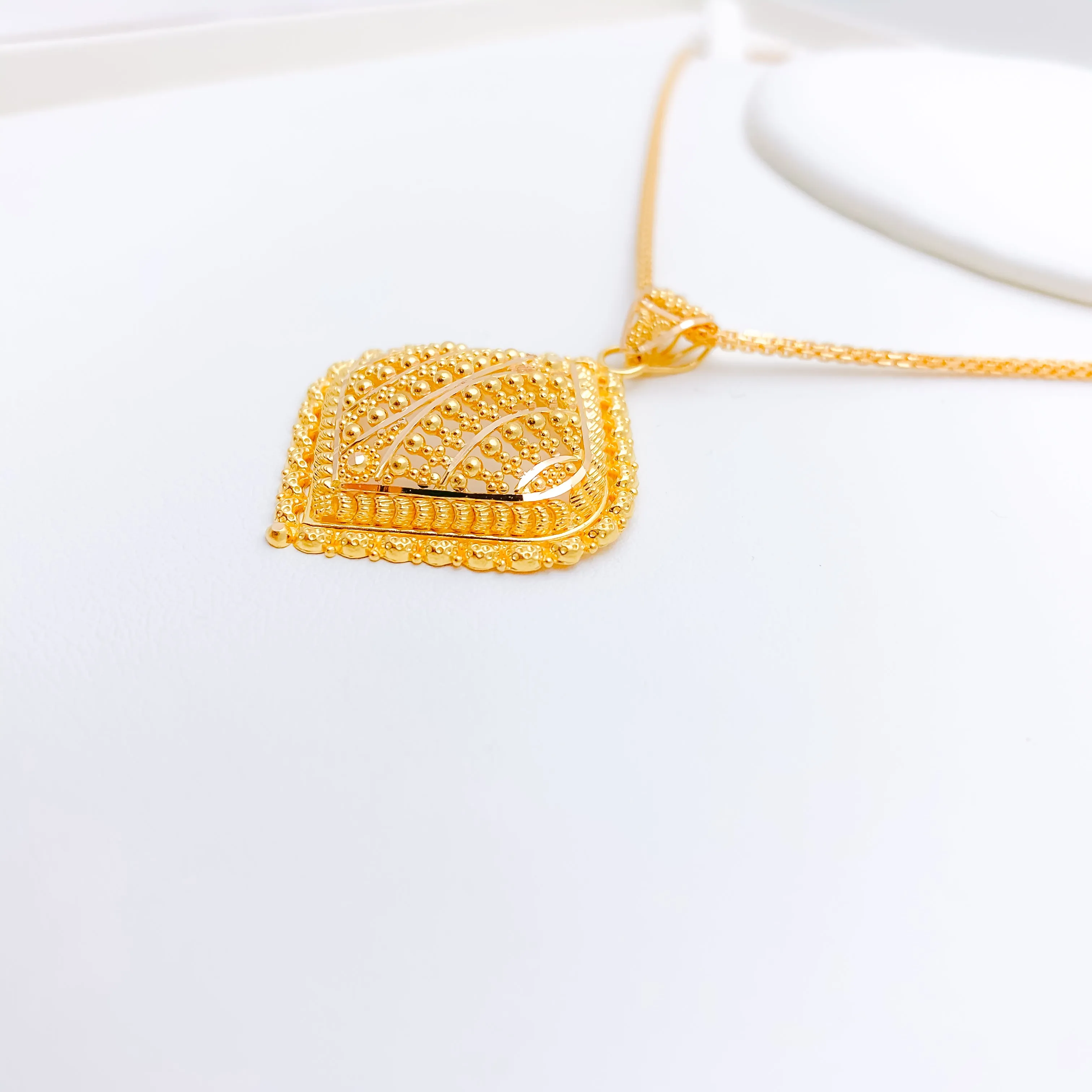 Attractive Filigree Drop Pendant