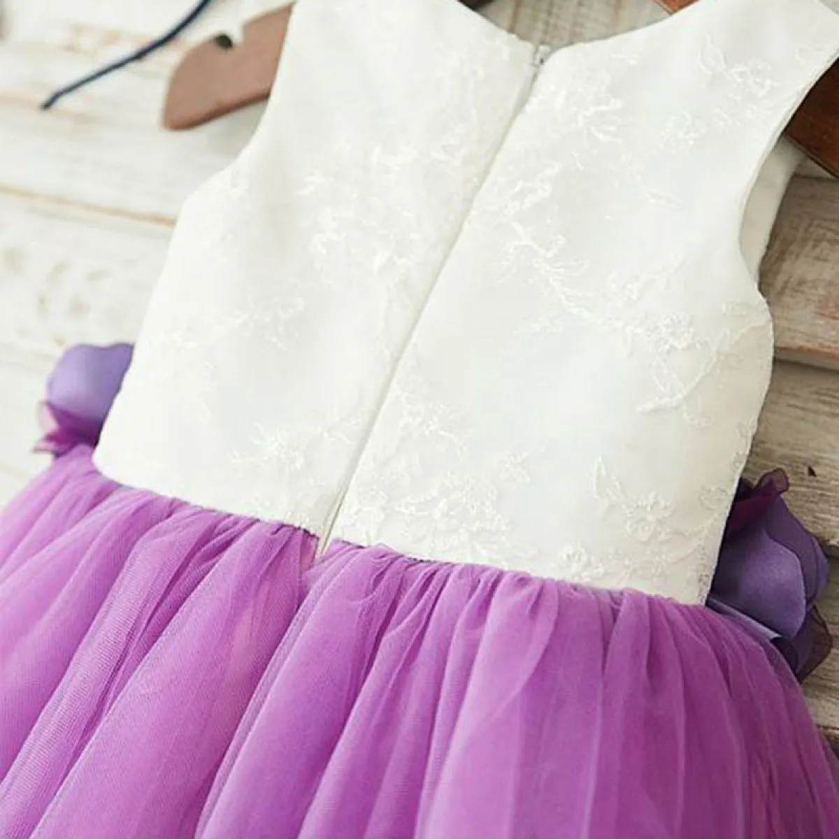 Beautiful Lace & Tulle Jewel Neckline A-line Flower Girl Dresses With FD075