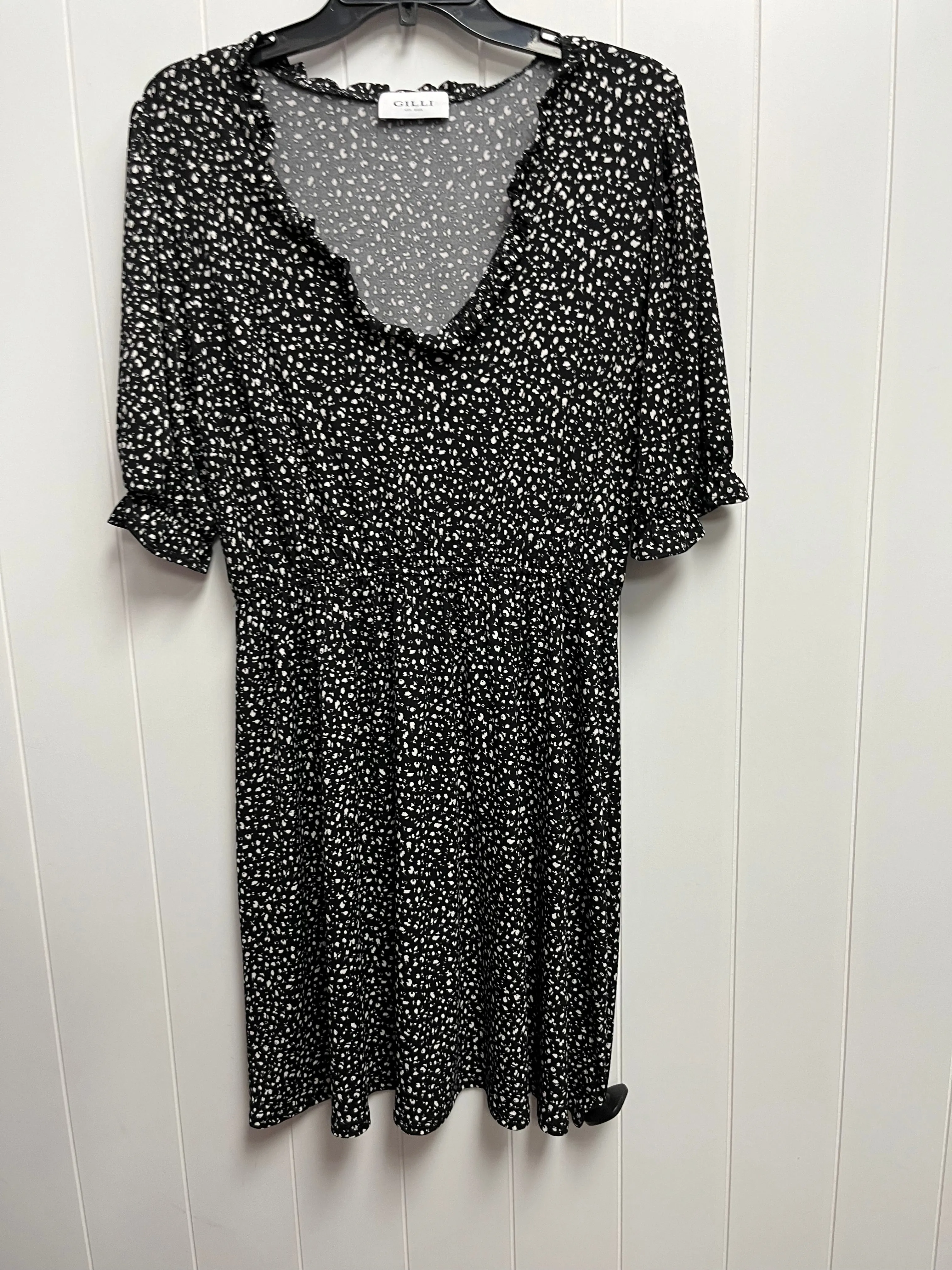Black & White Dress Casual Short Gilli, Size L