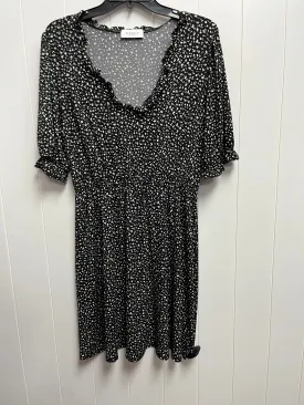 Black & White Dress Casual Short Gilli, Size L