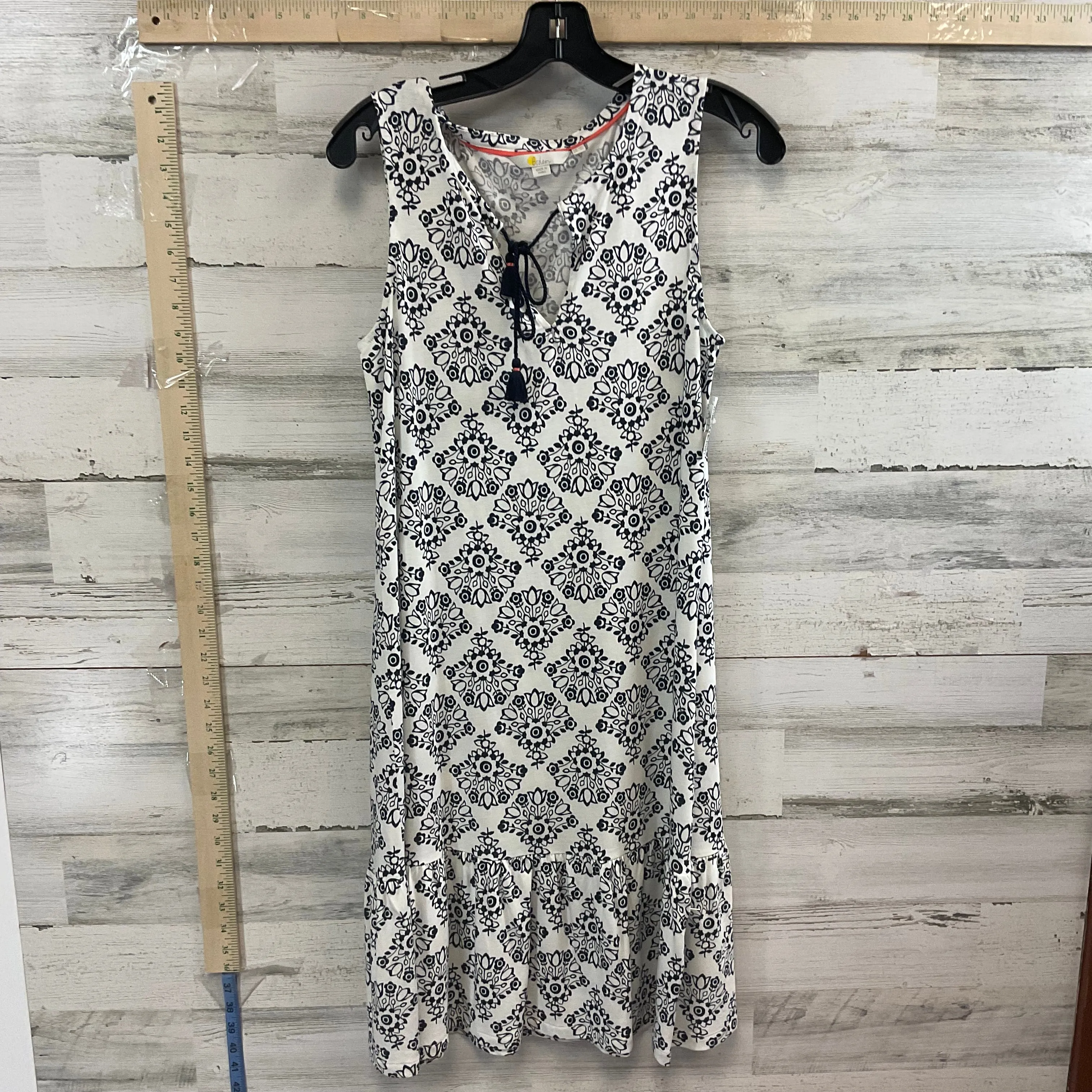 Blue & White Dress Casual Short Boden, Size S