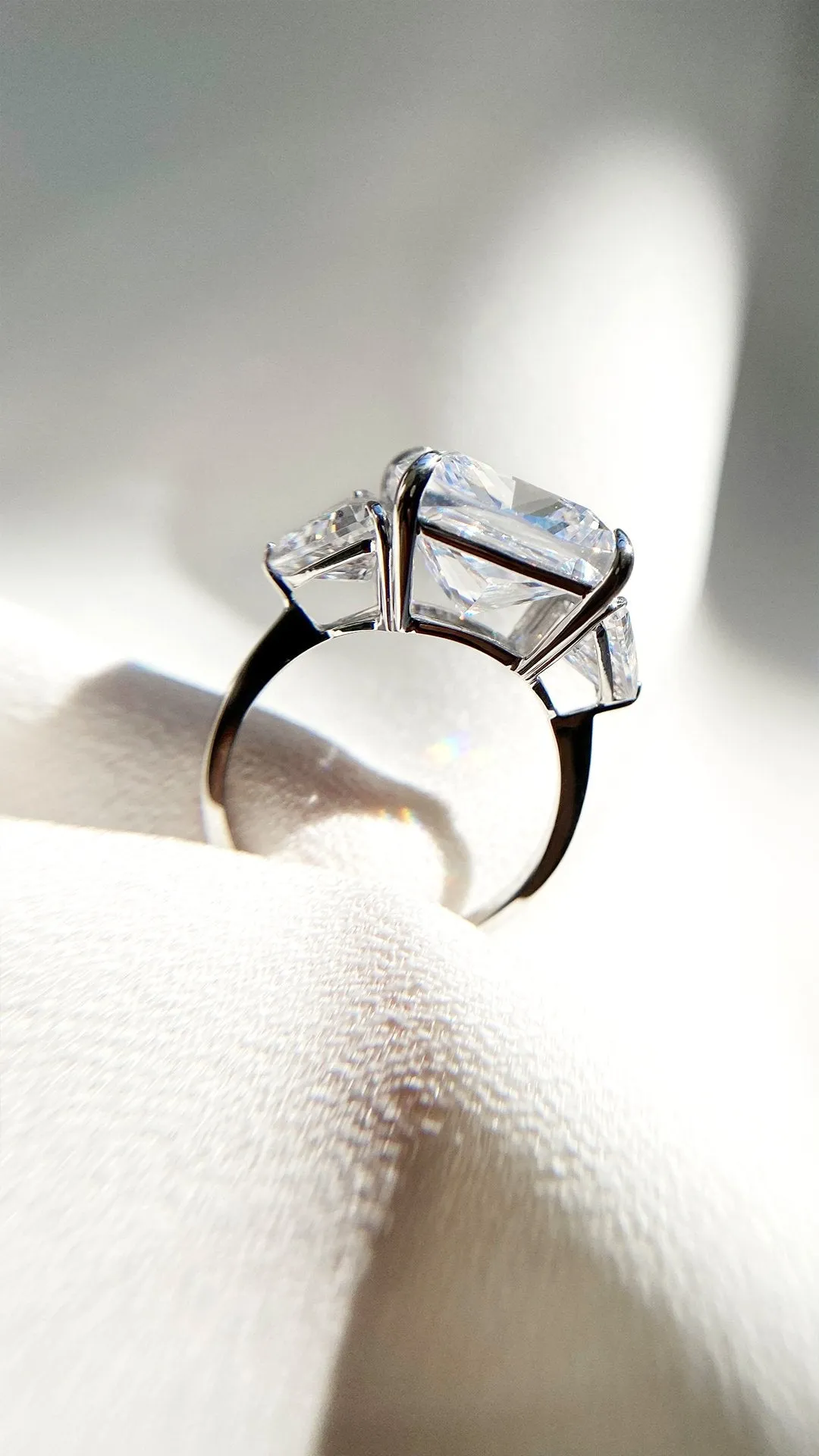 Gemma Cushion Cocktail 9K White Gold