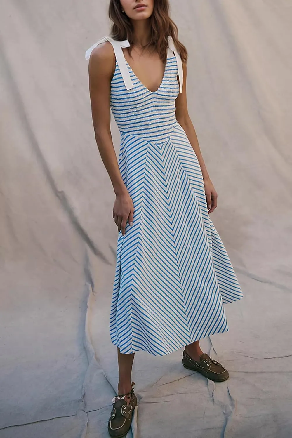 MISSACTIVER Striped Smocked Flowy Midi Dress for Women Summer Sleeveless V Neck Tie Straps Backless Beach Long Dresses