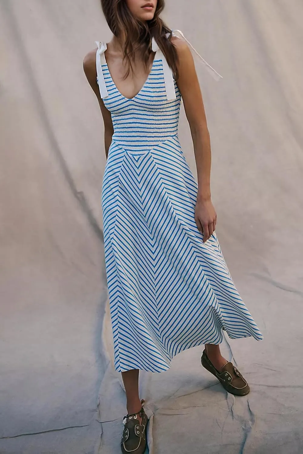 MISSACTIVER Striped Smocked Flowy Midi Dress for Women Summer Sleeveless V Neck Tie Straps Backless Beach Long Dresses