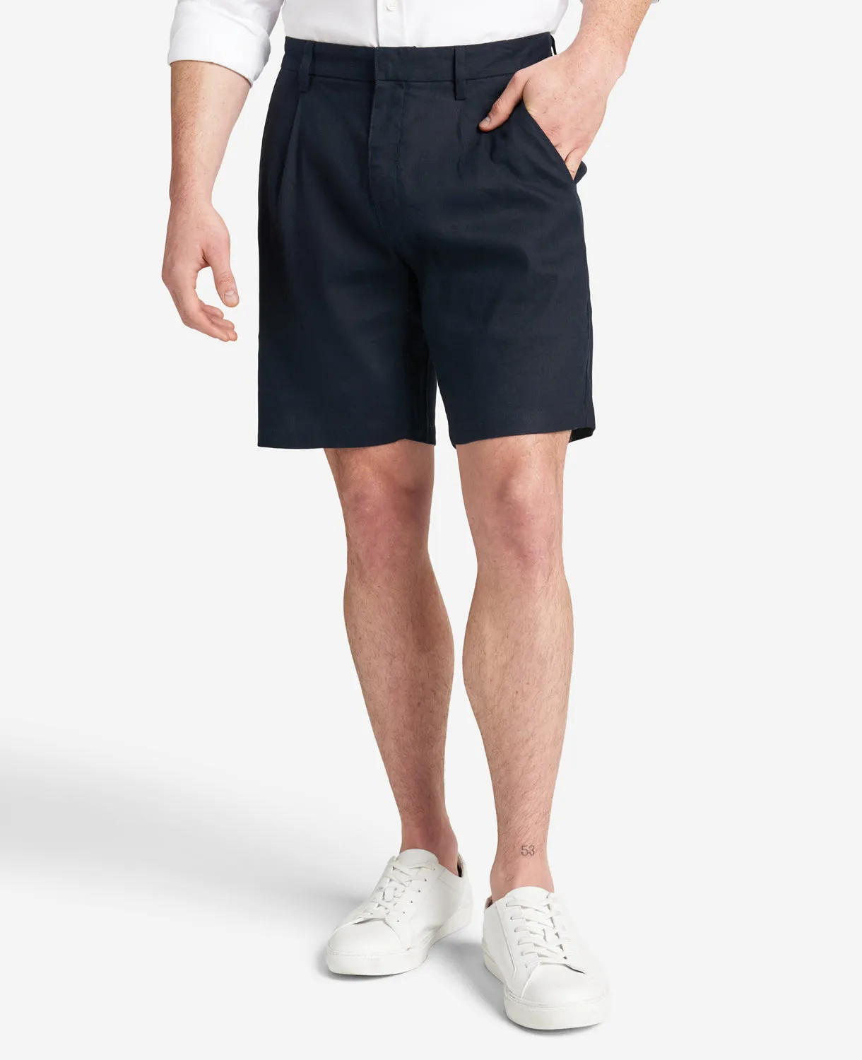 Performance Pleated Linen Short